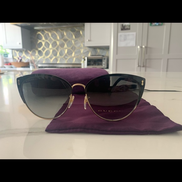 Gucci Sunglasses - Picture 3 of 3